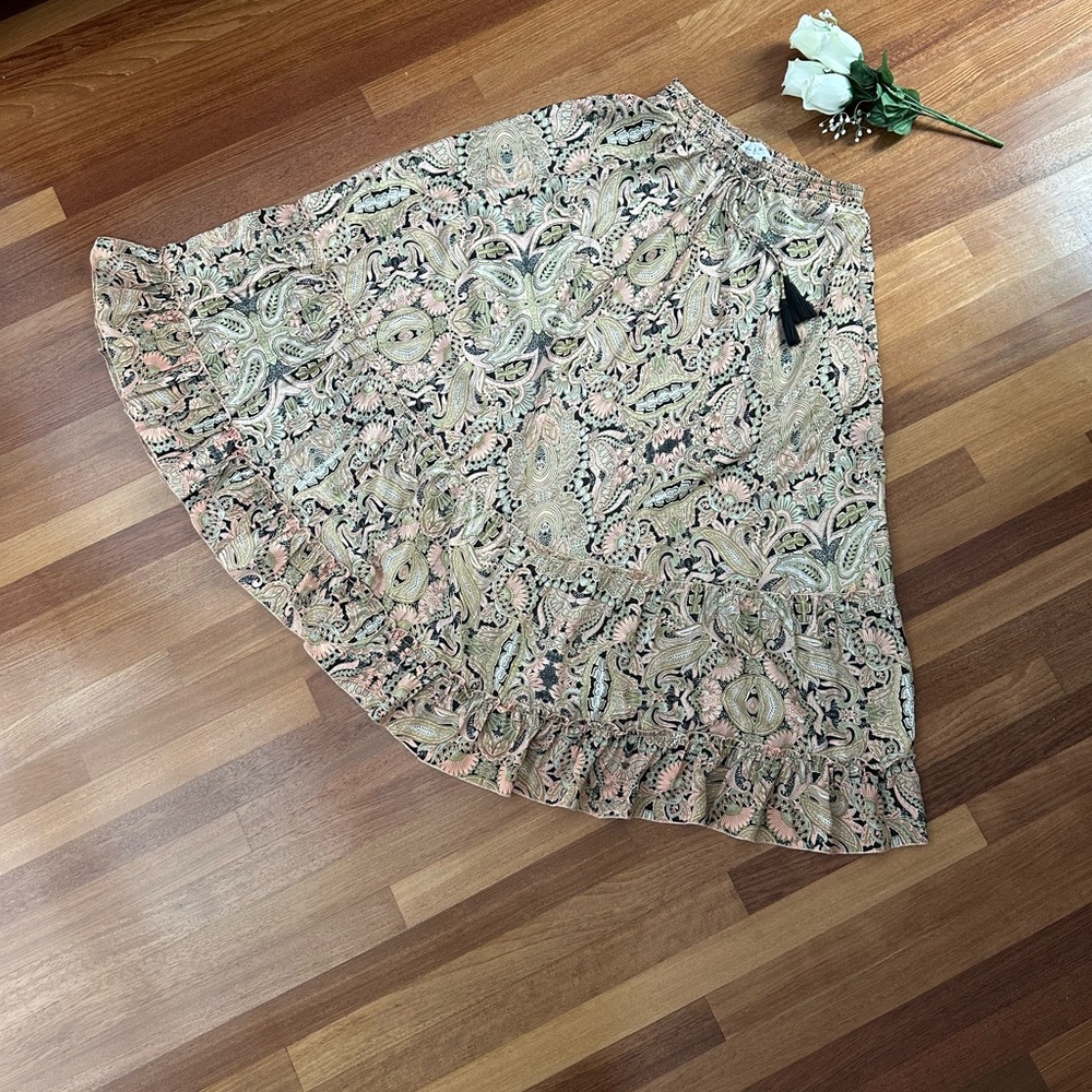 Elegant Paisley Print Skirt
